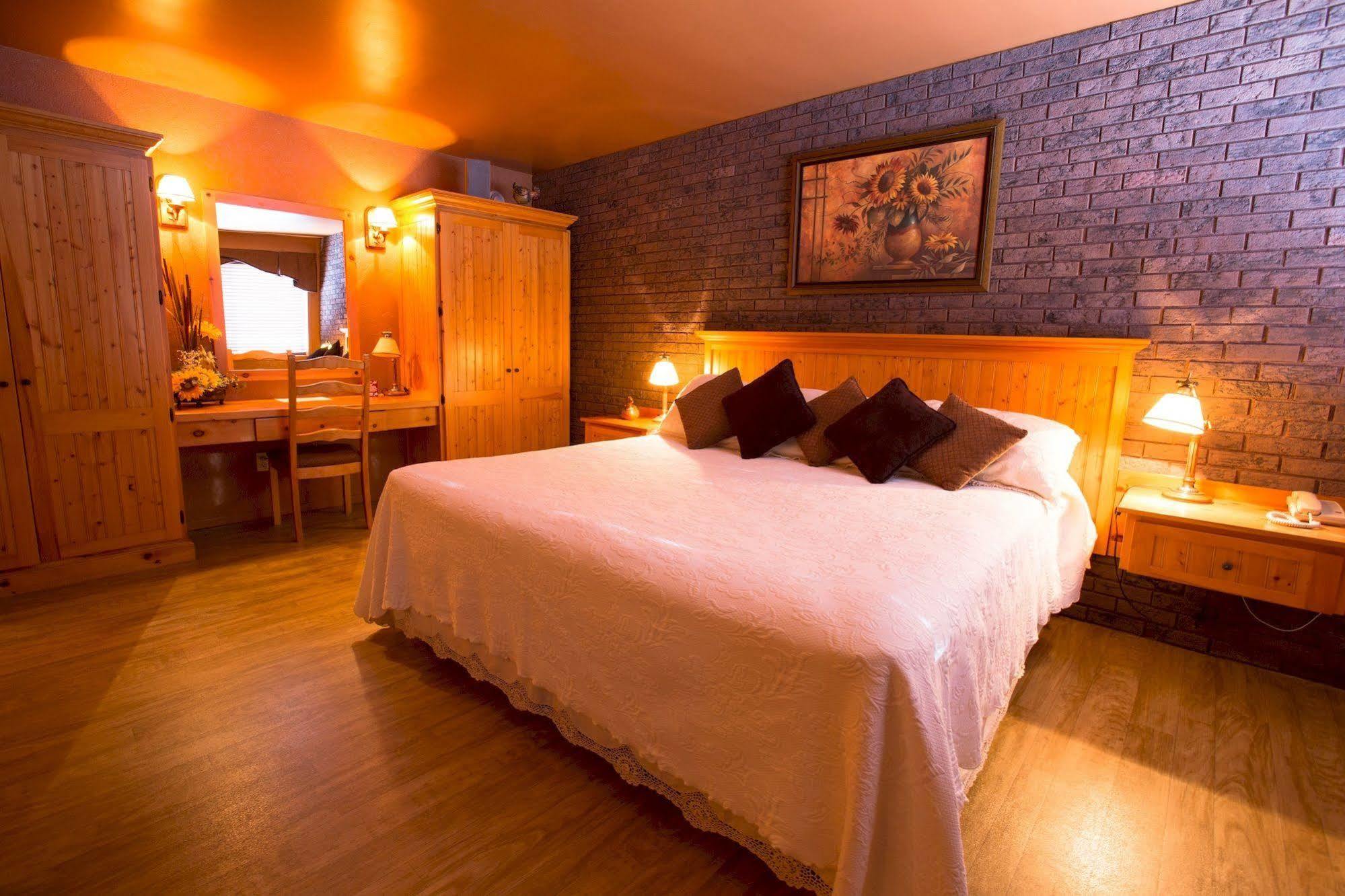 Travelodge By Wyndham ดรัมมอนวิลล์ ภายนอก รูปภาพ